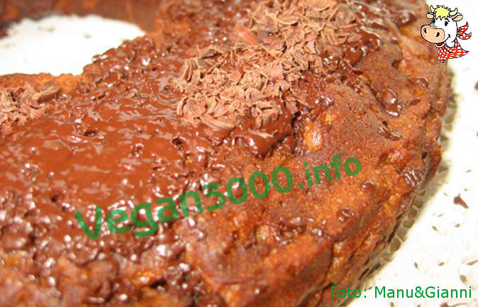 Foto numero 1 della ricetta Pear bundt cake with chocolate surprise