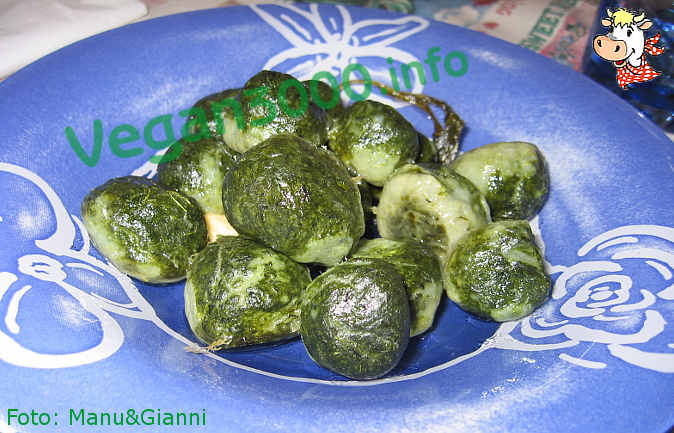 Foto numero 1 della ricetta Gnocchi di tofu e spinaci   