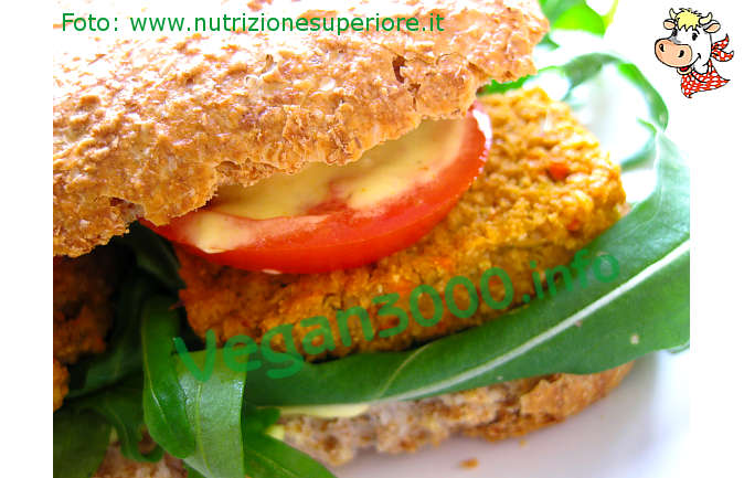 Foto numero 1 della ricetta Vegan burger with carrots and almonds