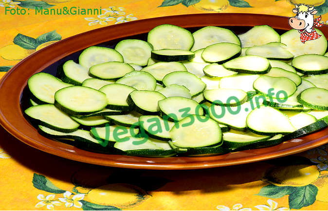 Foto numero 1 della ricetta Carpaccio di zucchine