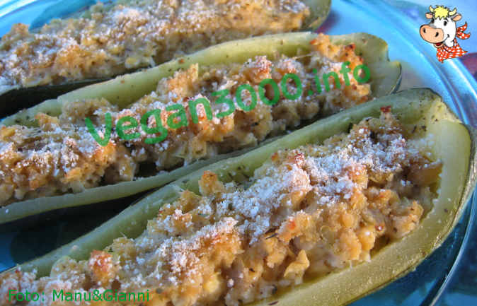 Foto numero 1 della ricetta Stuffed zucchini with herbs