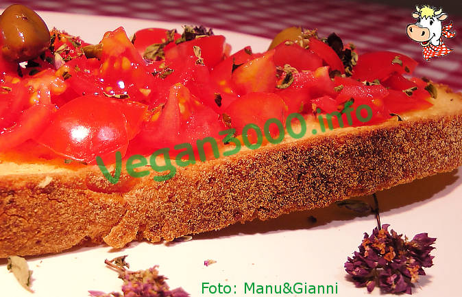 Foto numero 3 della ricetta Bruschetta with tomatoes