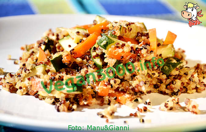 Foto numero 1 della ricetta Sformato di quinoa alle verdure di stagione